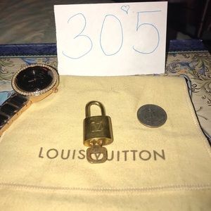 💯Authentic Louis Vuitton 🔐🎉LAST ONE🎉